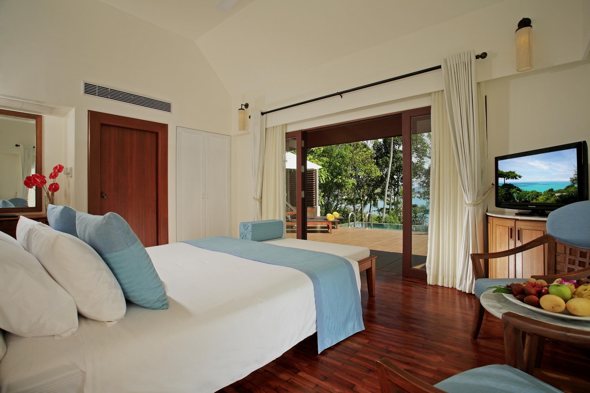 Centara Villas Phuket Karon Exterior foto