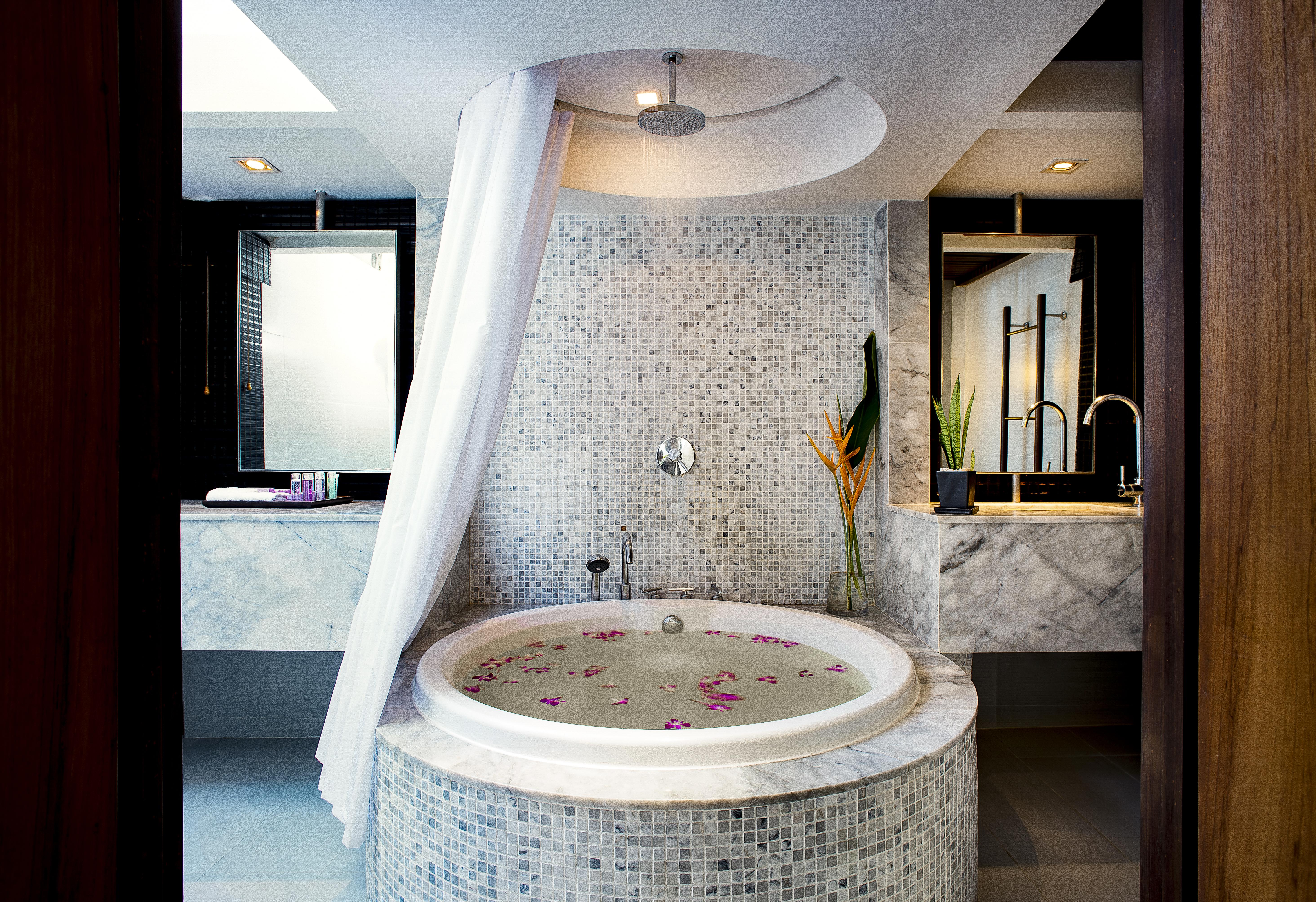 Centara Villas Phuket Karon Exterior foto